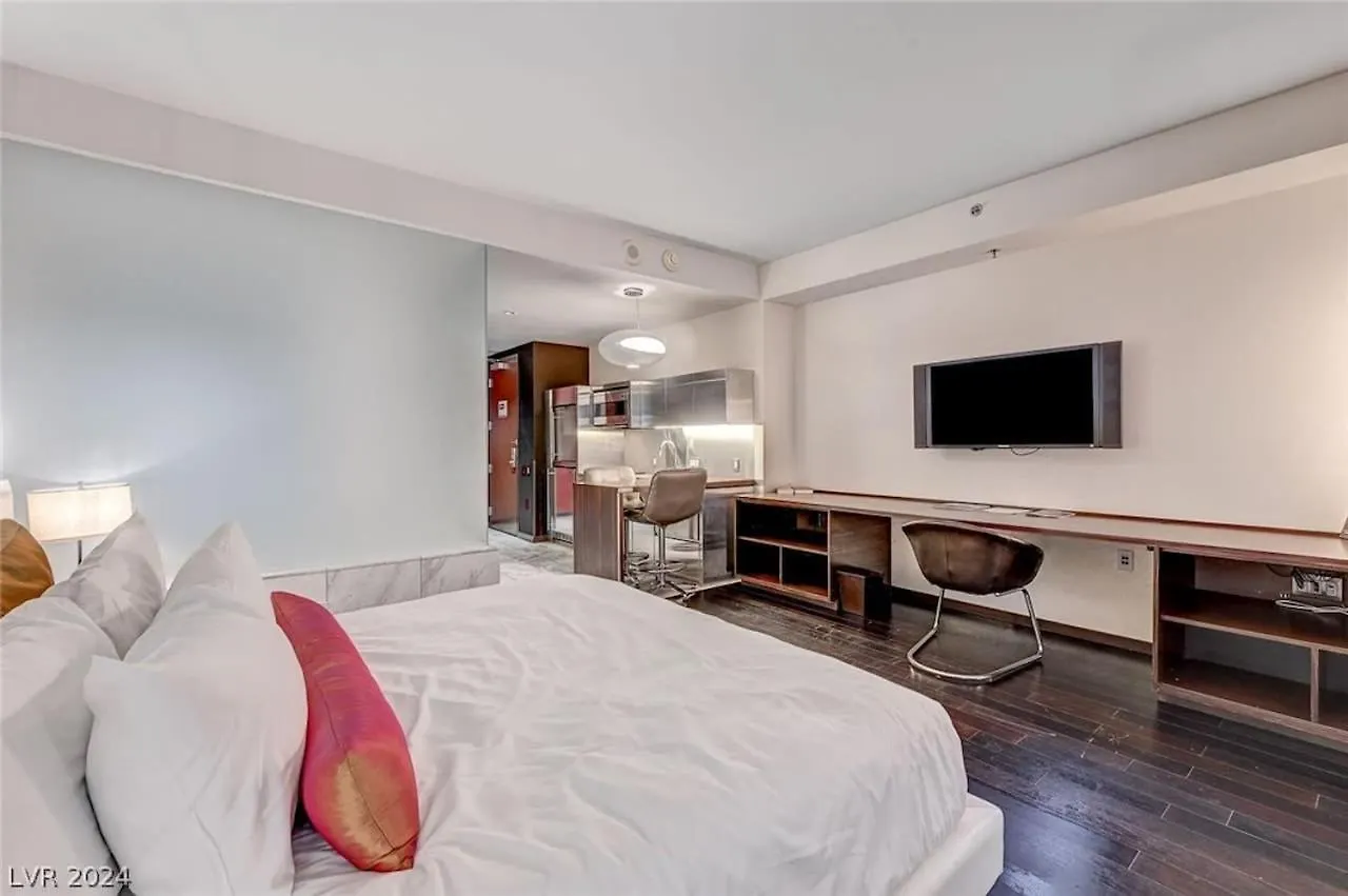 Mountain-View Studio W Balcony Access Palms 36305 Las Vegas United States